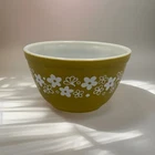 Vintage Pyrex Mixing Bowl 401 Spring Blossom Green White Flowers 1.5 Qt Nesting