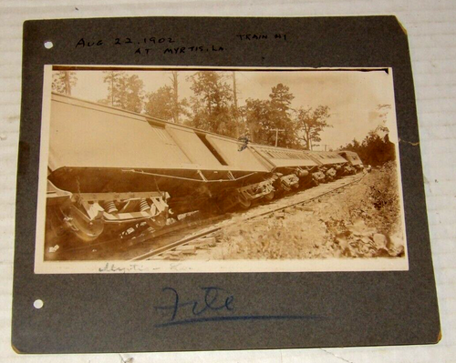 Train Derailment Crash Myrtis Caddo LA Aug 1902 File Photograph Cabinet Card CDV - Picture 2 of 2