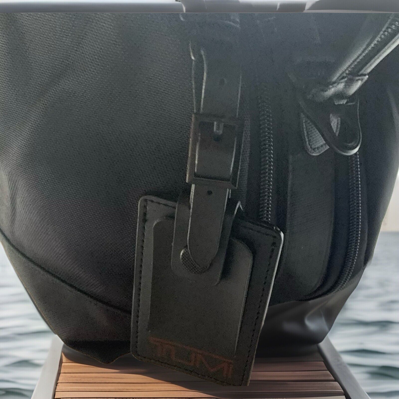 New Tumi Alpha 3 Collection Double Expansión Travel Satchel. Black $550 image 3