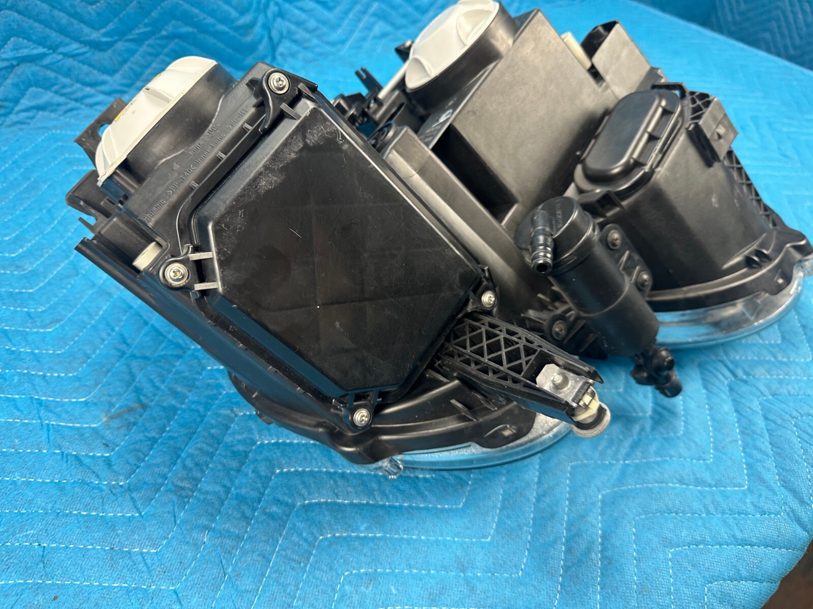 Bentley Flying Spur Driver's Side Headlight Lamp !Broken Tab! 29k 2006-2012 OEM