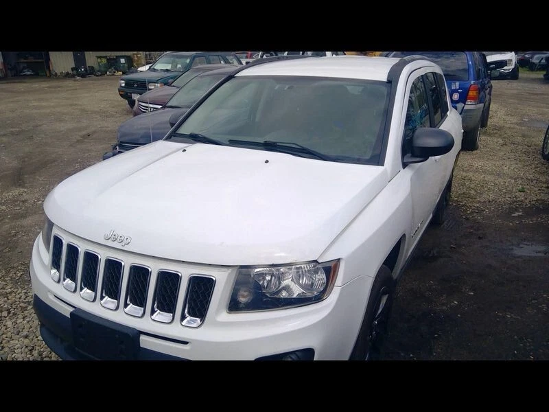 Оригинальный приемник аудио радиооборудования в классическом стиле для Jeep Patriot 2013-2017 годов выпуска - Изображение 3 из 4