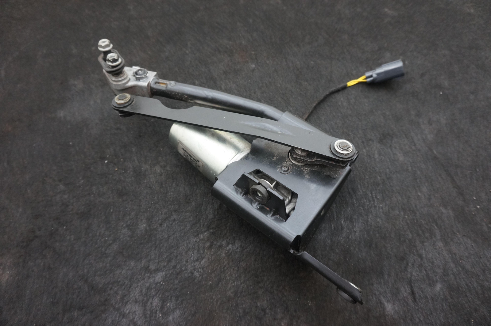 Front Windshield Wiper Motor Linkage OEM 11A7848CP McLaren 650S 2015