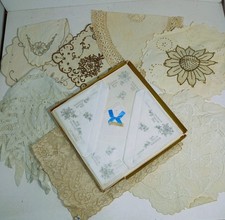 Vtg Linen Lot 12 Pieces Embroidered, Crocheted Napkins, Hankies, Etc, Use or Rpr