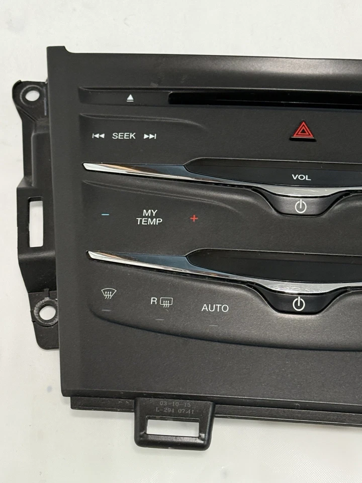 Lincoln MKT 14-19 Heater A/C Temperature Radio Control Unit OEM EE9T-18A802-AC - Image 4 of 4