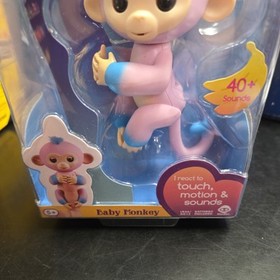 New WowWee Fingerlings Interactive Baby Monkey Candi Pink Blue