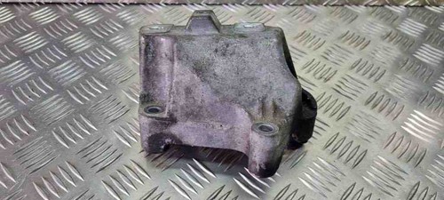 VW CADDY III Furgon 2KA, 2KH, 2CA, 2CH Getriebehalter 1K0199117A 1.98 31113306