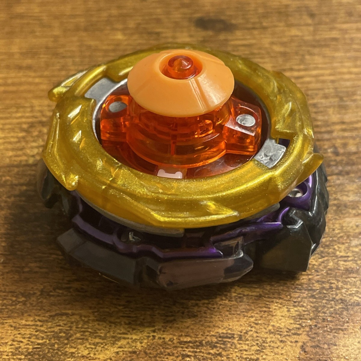トイガン spriggan TAKARA TOMY World Spriggan.U'2B Burst Beyblade Surge