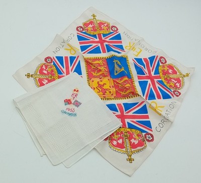 Zwei 1953 Queen Elizabeth II Krönung Taschentücher