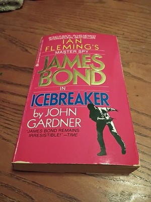 Classic James Bond - Icebreaker By John Gardner, 1983.