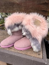 Girls Pink Faux Suede Winter Boots Sz 4.5 Faux Fur Trim Cozy Pom Pom Adorable