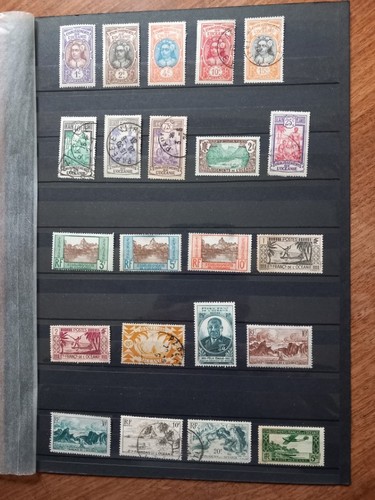Timbres d'Australie et d'Océanie lot