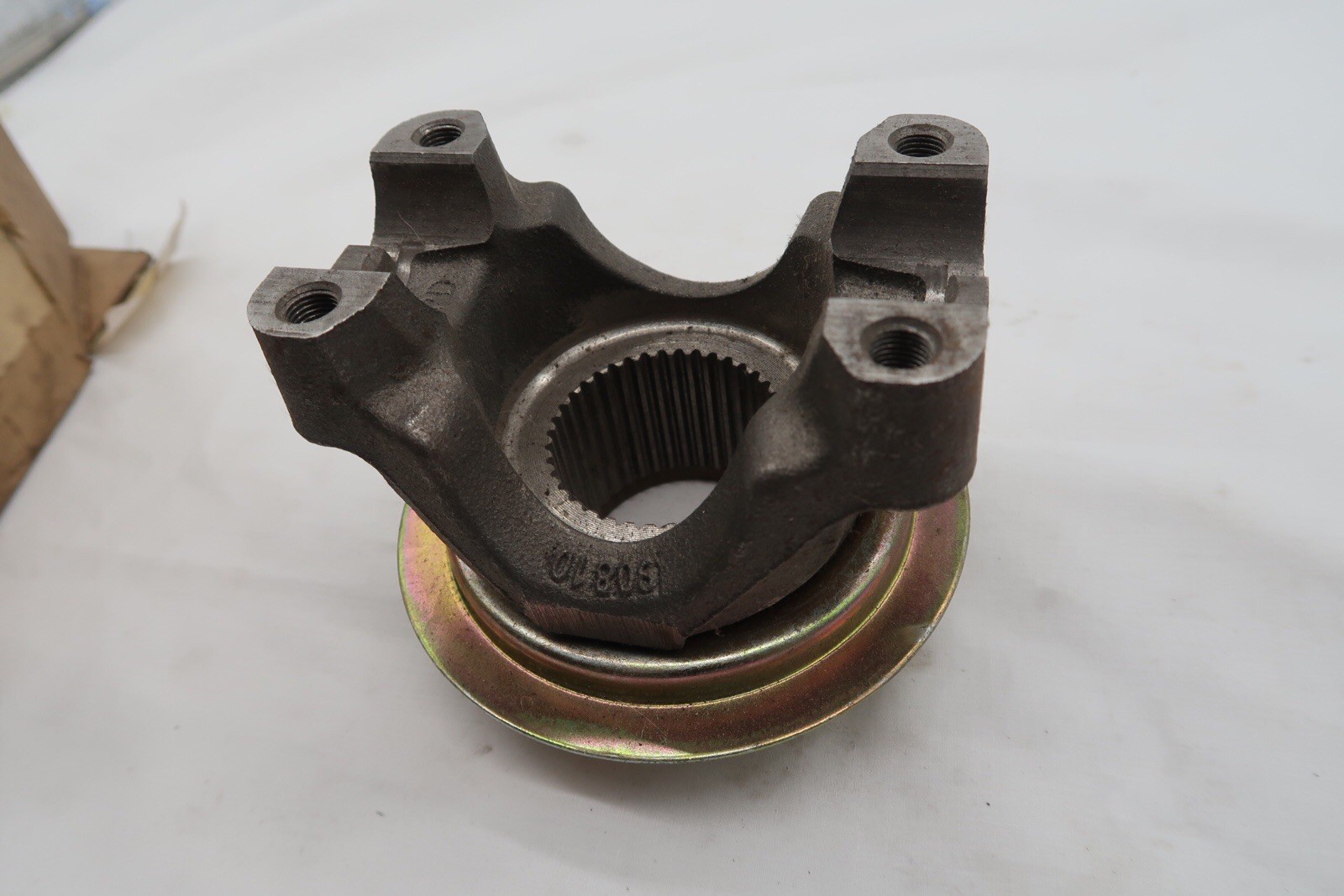 Workhorse W Series RV/Motorhomes W8000409 End Yoke & Slinger Assembly image 2