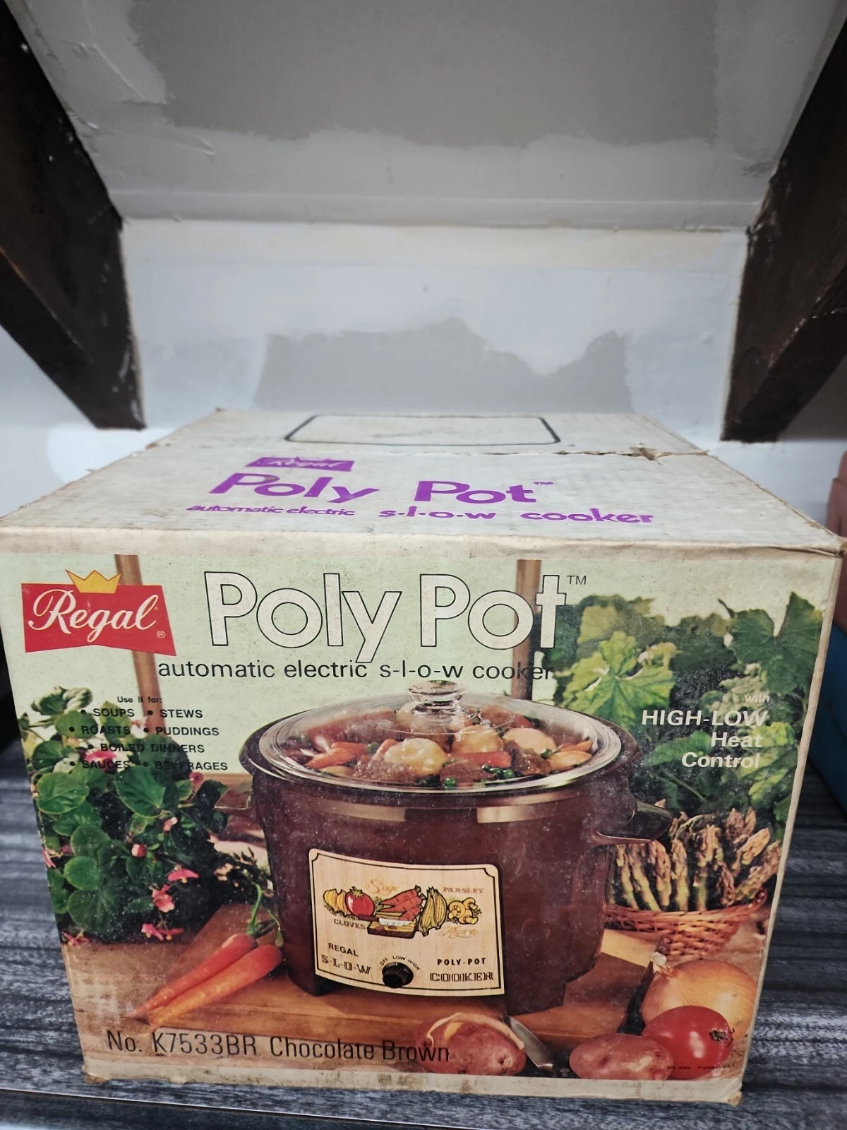 Vintage Regal Poly Pot Automatic Electric Slow Cooker Chocolate Brown Crock NOS