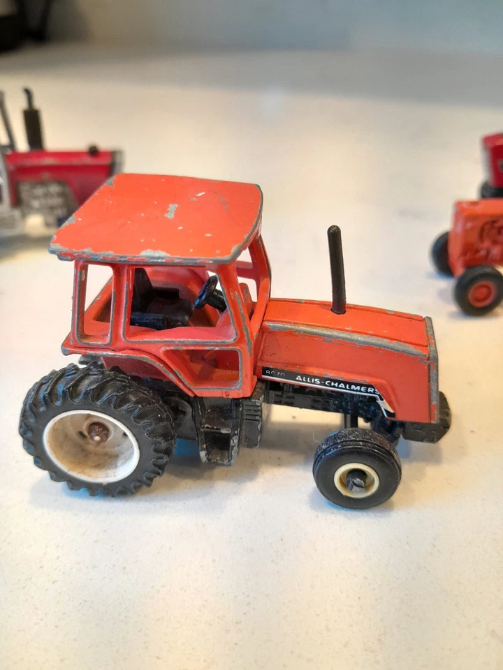 Lote De 4 Juguetes De Granja Ertl De Colección 1/64 Difíciles De Encontrar Cosechadora Internacional Allis Chalmers Foto 3 de 4