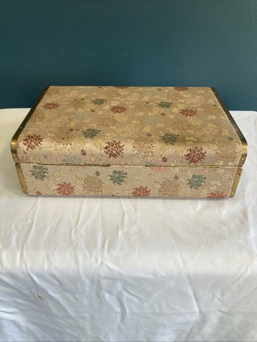 2 TIER VINTAGE Farrington JEWELRY BOX Floral ASIAN EMBOSSED GOLD SIDES NO KEY - Picture 5 of 12
