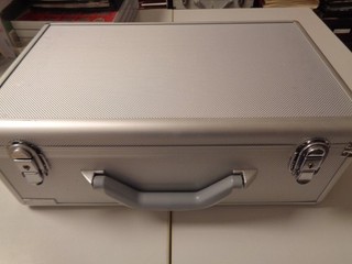 1 Stück LEUCHTTURM Alu Münzkoffer mit 11 Tableaus für hunderte Münzen !