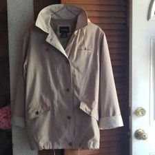 Woman's Outbrook Jacket