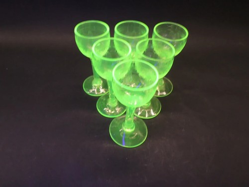Art Deco Vaseline Shot Glasses Val St Lambert Etched Yellow Green-6pcs. - Picture 6 of 12
