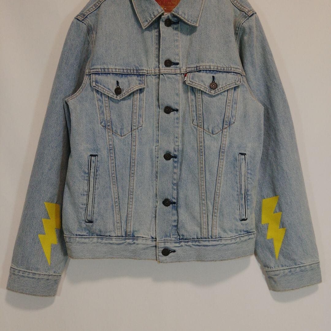 Levis x Pokémon Trucker Jacket Lサイズ Levis x Pokemon Fit Trucker Jacket PIKACHU STONE 25th JP size S | eBay