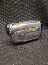 JVC Compact VHS Camcorder VHSC Model GR-AX880U 600x Digital Zoom High Resolution