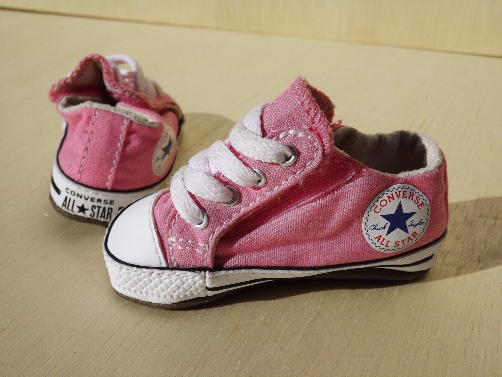 Converse Chuck Taylor Crib Shoes Size 1C Pink/White Baby Girl | eBay