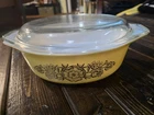Vintage Pyrex 1.5 Quart Oval Golden Yellow Rosette #043 Casserole Baking Dish