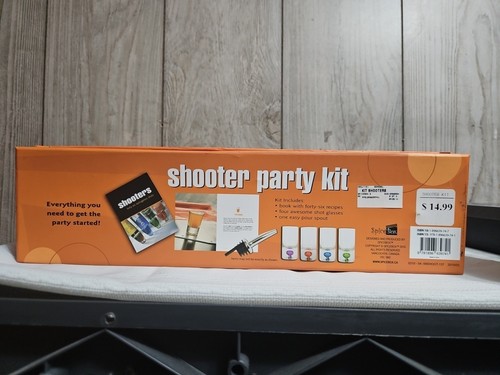 SHOOTERS Party Kit Adult Game 4 SHOT GLASSES, Pour Spout, Recipe Book, NEW 2010 - Bild 14 von 18