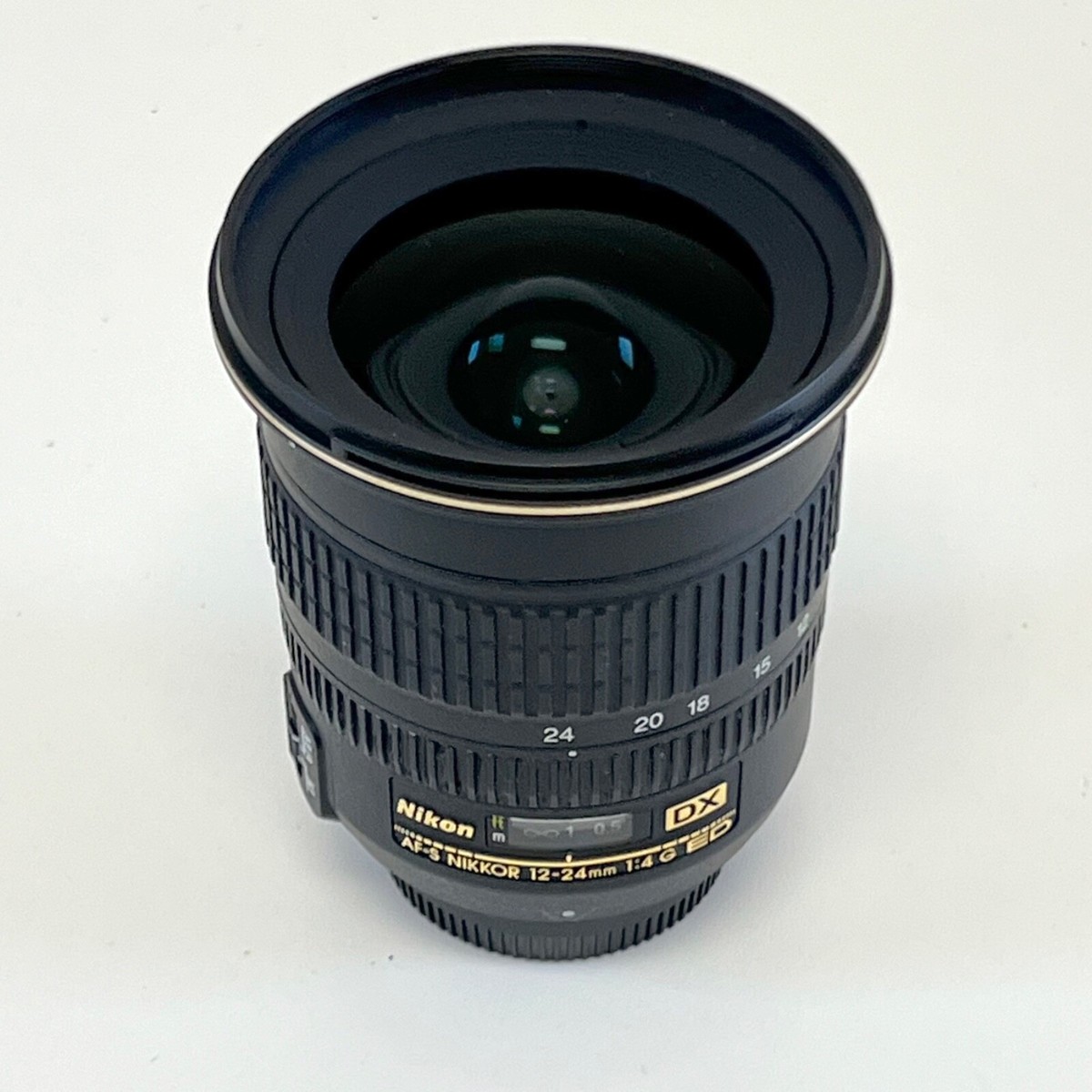 NIKON AF-S DX NIKKOR ED 12-24mm f4 G Zoom Lens with B+W 77mm UV