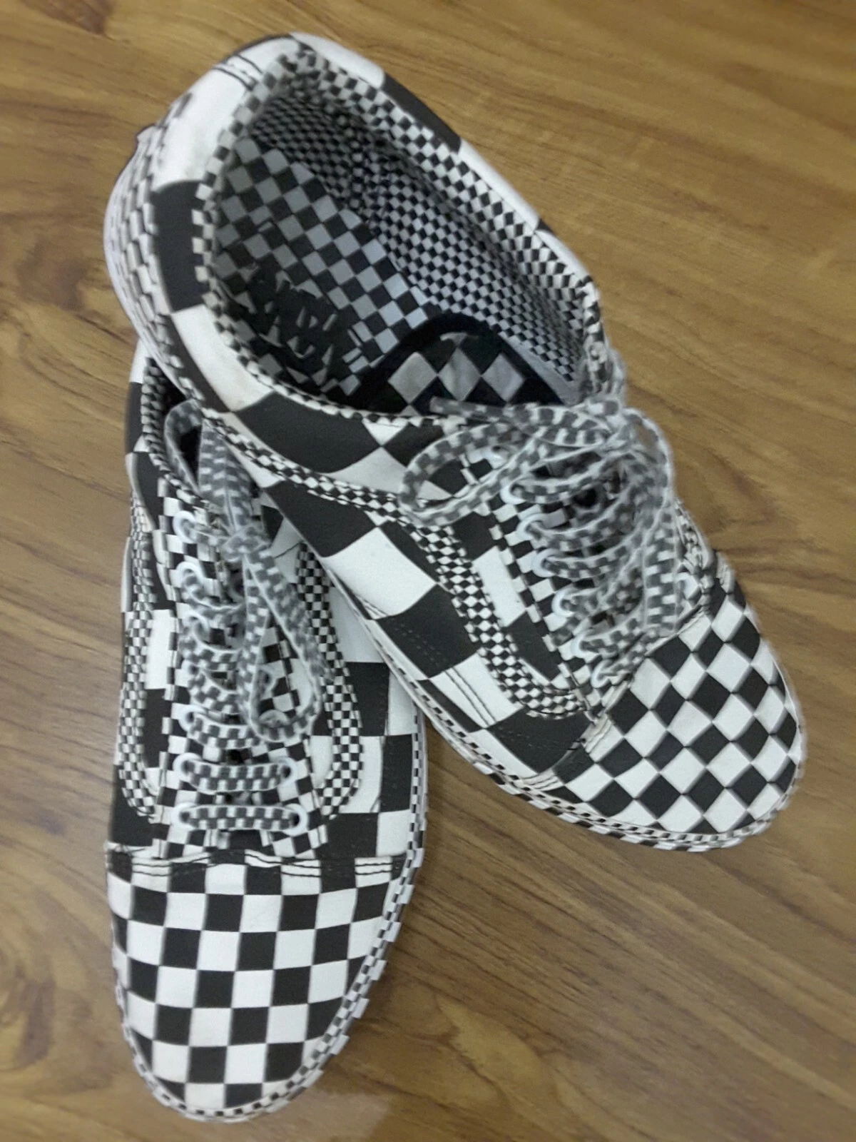Vans uomo UK 10 bianco e nero multi check molto unico