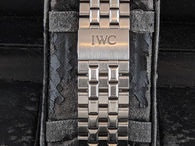 iw370628