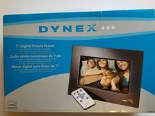 Dynex 7-inch Digital Picture Frame with Remote - Family Model  DX-DPF7-10 NEW