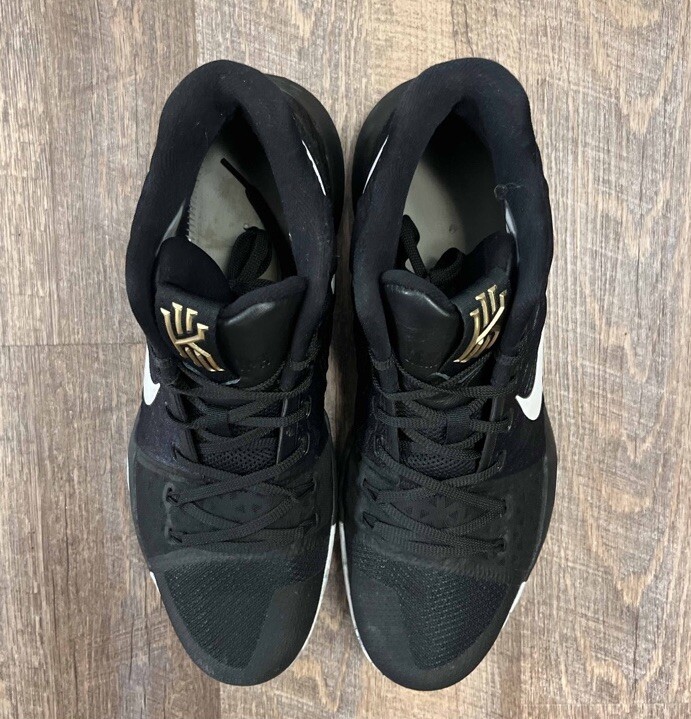 Nike Kyrie 3 BHM Black History Month Irving Size 12 Sneakers w