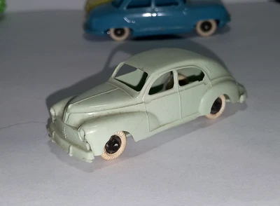 CLE PEUGEOT 203 n° 6 pas BONUX échelle 1/64 vert d'eau, COMME NEUF - Photo 1/3