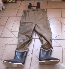WHITE RIVER Khaki Fishing Waders   Sz 9R