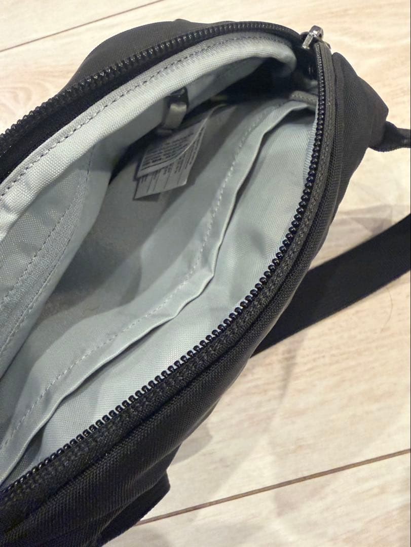 Palace × Arc'teryx Shoulder Bag image 5