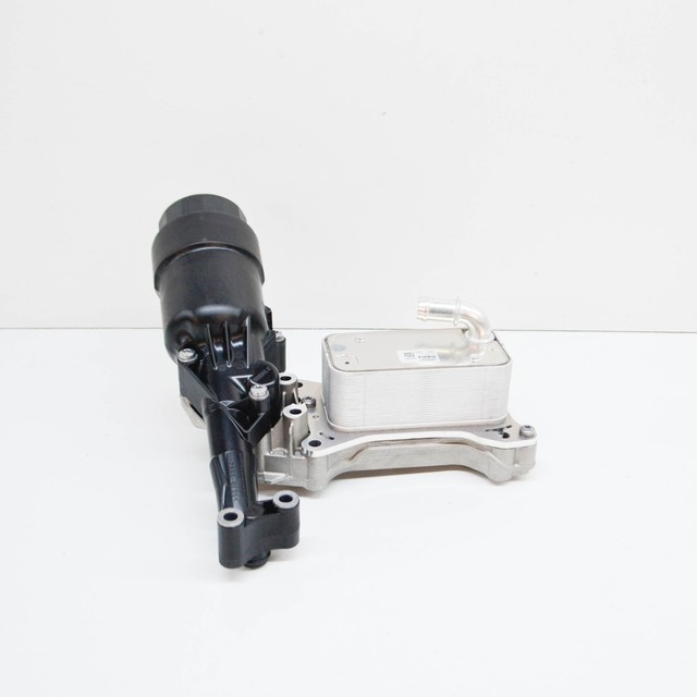 Genuine MERCEDES BENZ Om651 Engine Oil Filter Housing Cooler