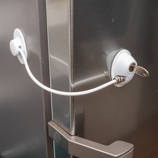 K&uuml;hlschrankschloss mit Schl&uuml;ssel Klebeschloss Kindersicherung Schrank T&uuml;r