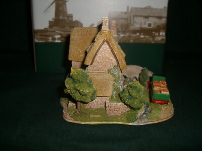 Lilliput Lane L2394 Old Scrumpy Farm 2001-2002 British w/ box