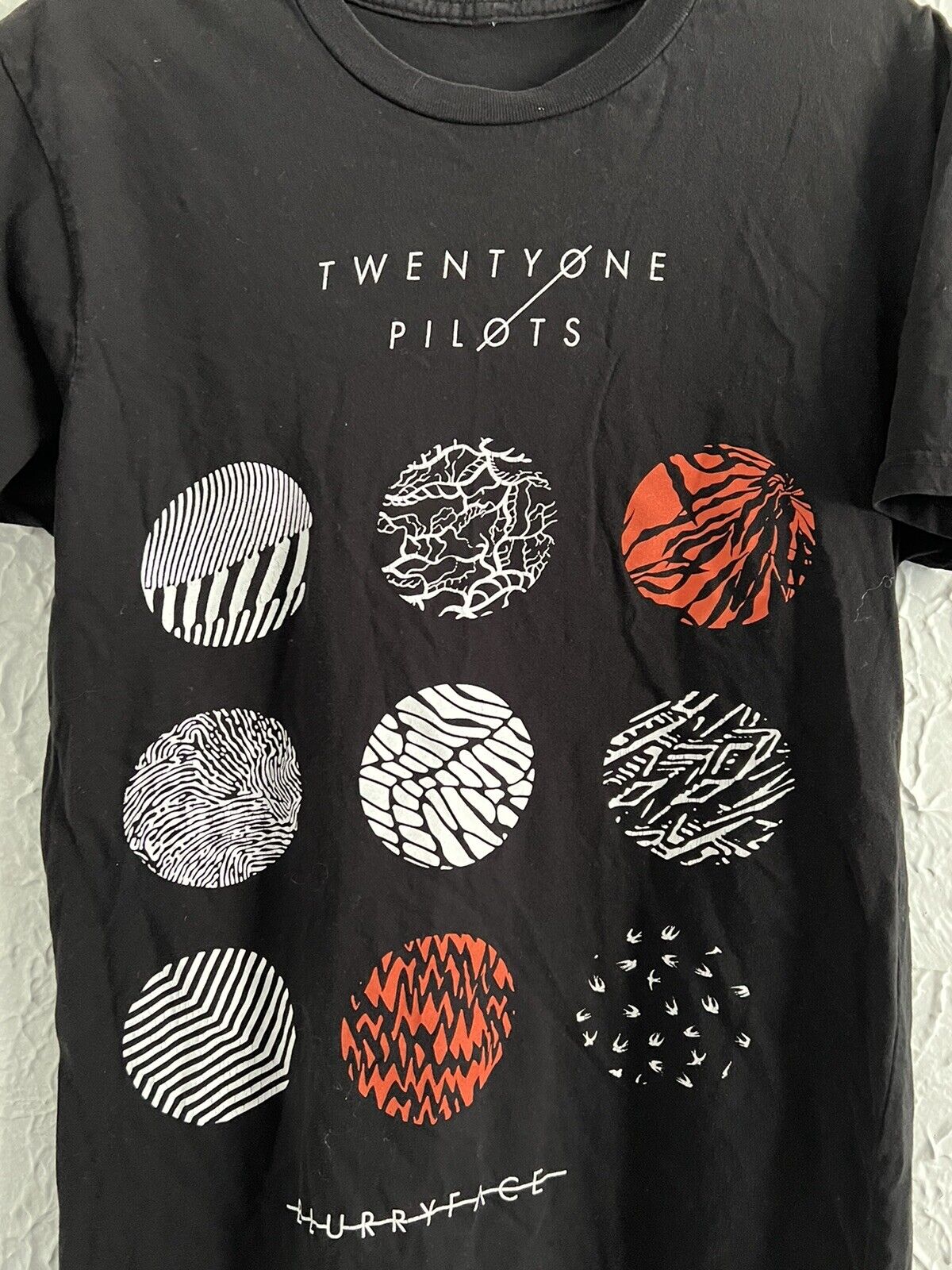 Twenty One Pilots Women's T Shirt Sz M Blurryface - image 2