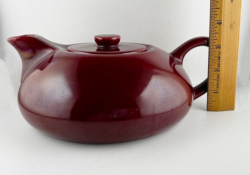 Vintage Hollydale, CA Malibu Modern Deco Maroon Red Tea Pot, c. 1948