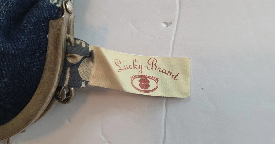 Bolso clutch bandolera Kisslock con marco de lona bordado Lucky Brand Foto 4 de 4