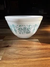 Pyrex Amish Butterprint Small 1 1/2 PT Mixing Bowl Turquoise White #401