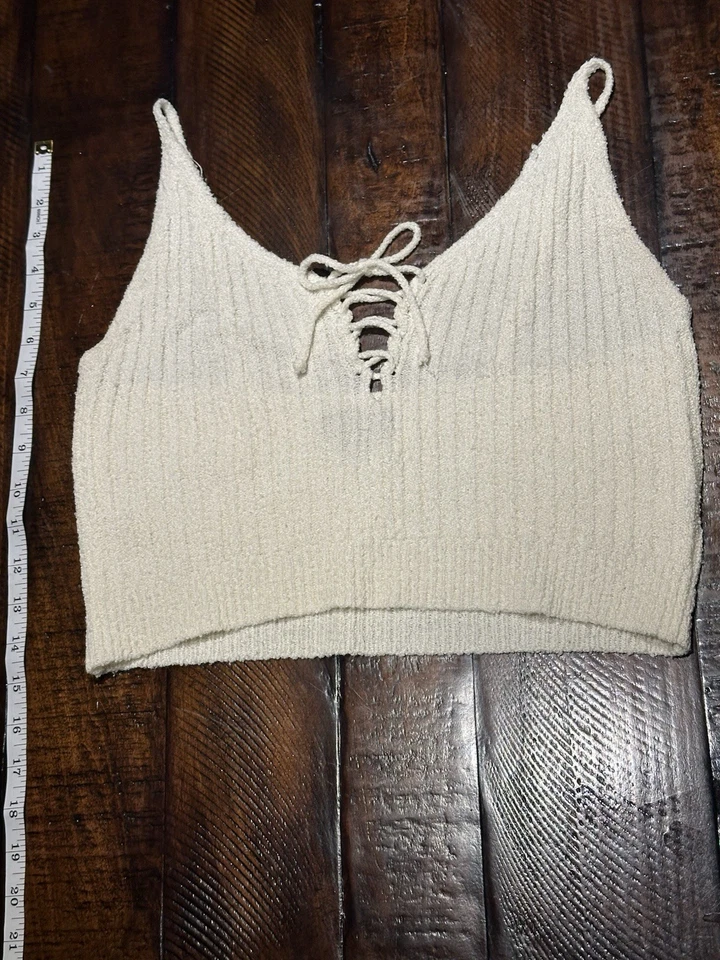 Camiseta sin mangas marfil, tejida, con cordones, correa Spghti, recortada, tejida talla mediana Foto 2 de 4