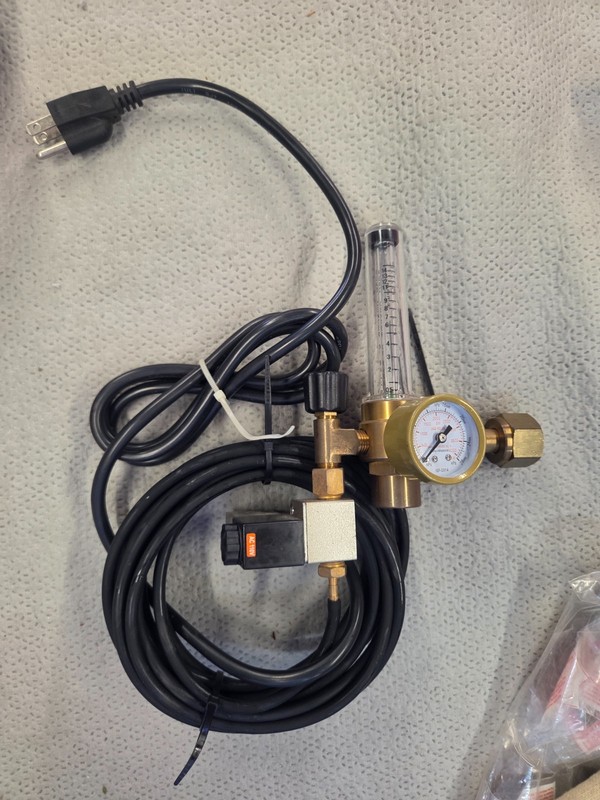 Professional Hydroponics CO2 Regulator with Adjustable Flowmeter for Grow Areas