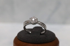 9ct White Gold Diamond Cluster Ring - Size L - UK Hallmark