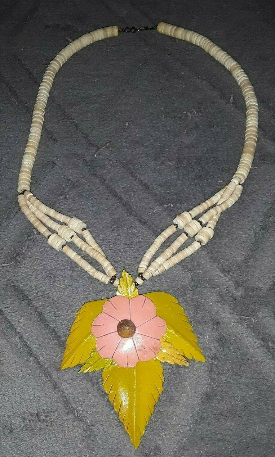 Vintage Tropical Carved Wood Floral Necklace Gem
