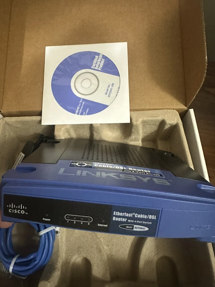 New Linksys EtherFast BEFSR41 cable/DSL router with 4-port switch (w/LAN cable) - Image 2 of 4