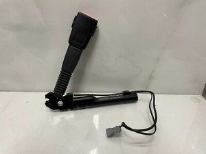 BMW E81 Gurtschloss Gurtstraffer vorne rechts  9119542  33037877J