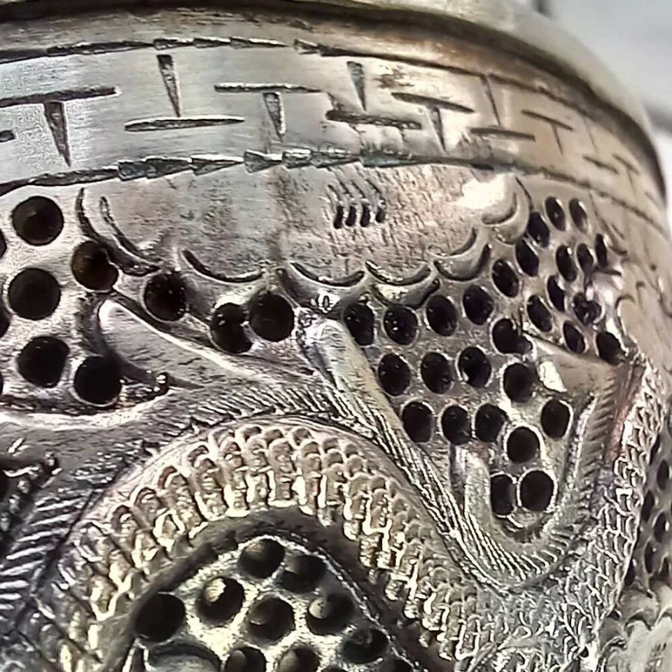 Antigua taza de té de dragón tibetano chino plato de plata rara de colección 43/8" Foto 3 de 4