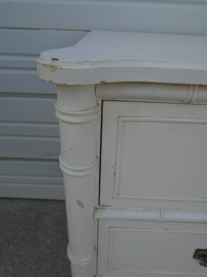 Mesita de noche real Henry Link imitación bambú Hollywood Regency blanca retro Bali Hai Foto 2 de 4